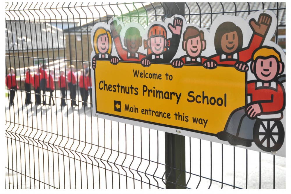 photo of chestnuts school gates